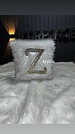 Harfli peluş kırlent