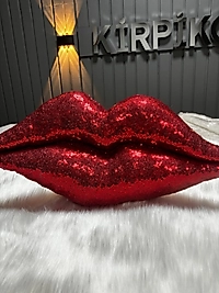 Pullu dudak kırlent