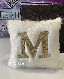 Harfli peluş kırlent